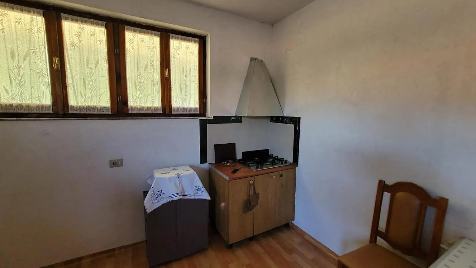 Nazmir'S Guesthouse Shkodër 0*,