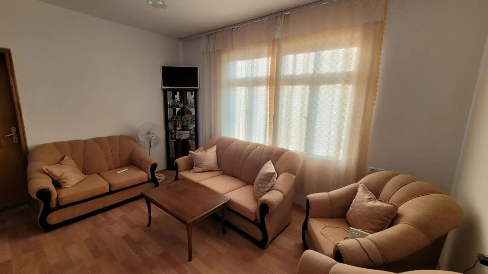 Nazmir'S Guesthouse Shkodër